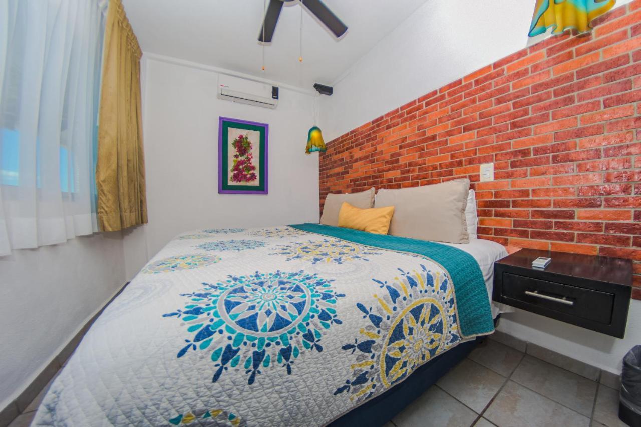 Hotel Suites Nadia ปูแอร์โตบาญาร์ตา ภายนอก รูปภาพ